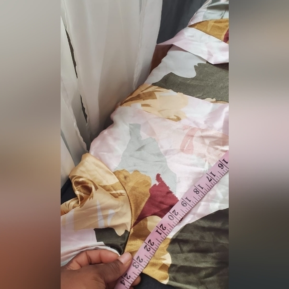 Vintage open Gown. 🌴 - Picture 2 of 6